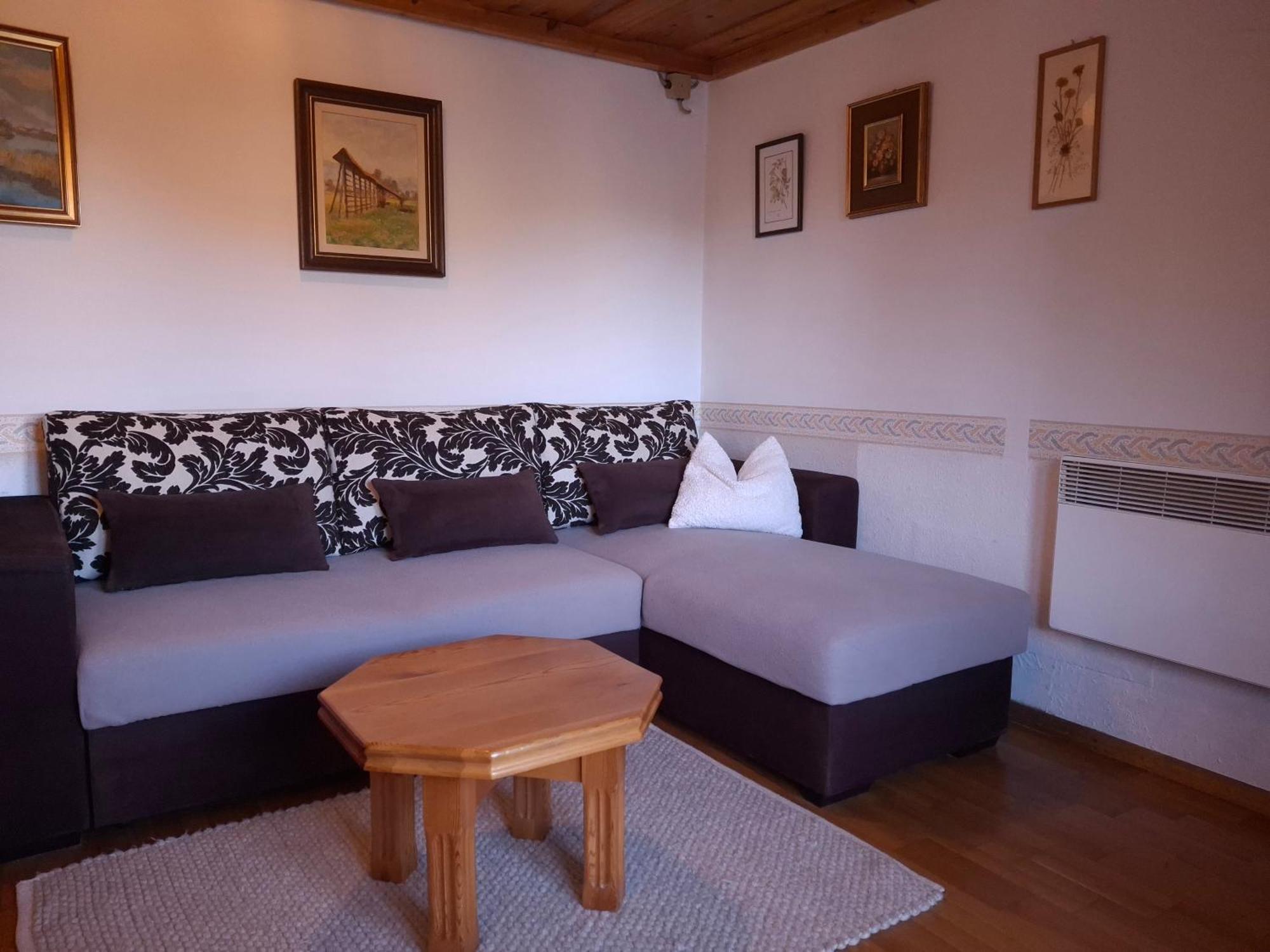 Fairytale Cottage - Peaceful Getaway Near Bled ゴレンスカ地方 エクステリア 写真